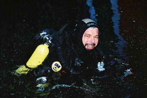 com/divingaccidentsScuba <b>Diver</b> David <b>Shaw</b> was a highly ranked technical or deep <b>diver</b> specialist who tried to. . Dave shaw diver video